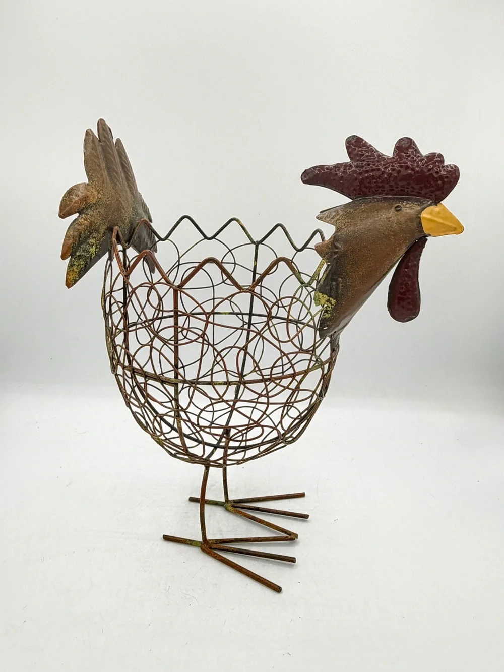 Rustic Metal Rooster Chicken Wire Basket Farmhouse Egg Basket Country Decor
